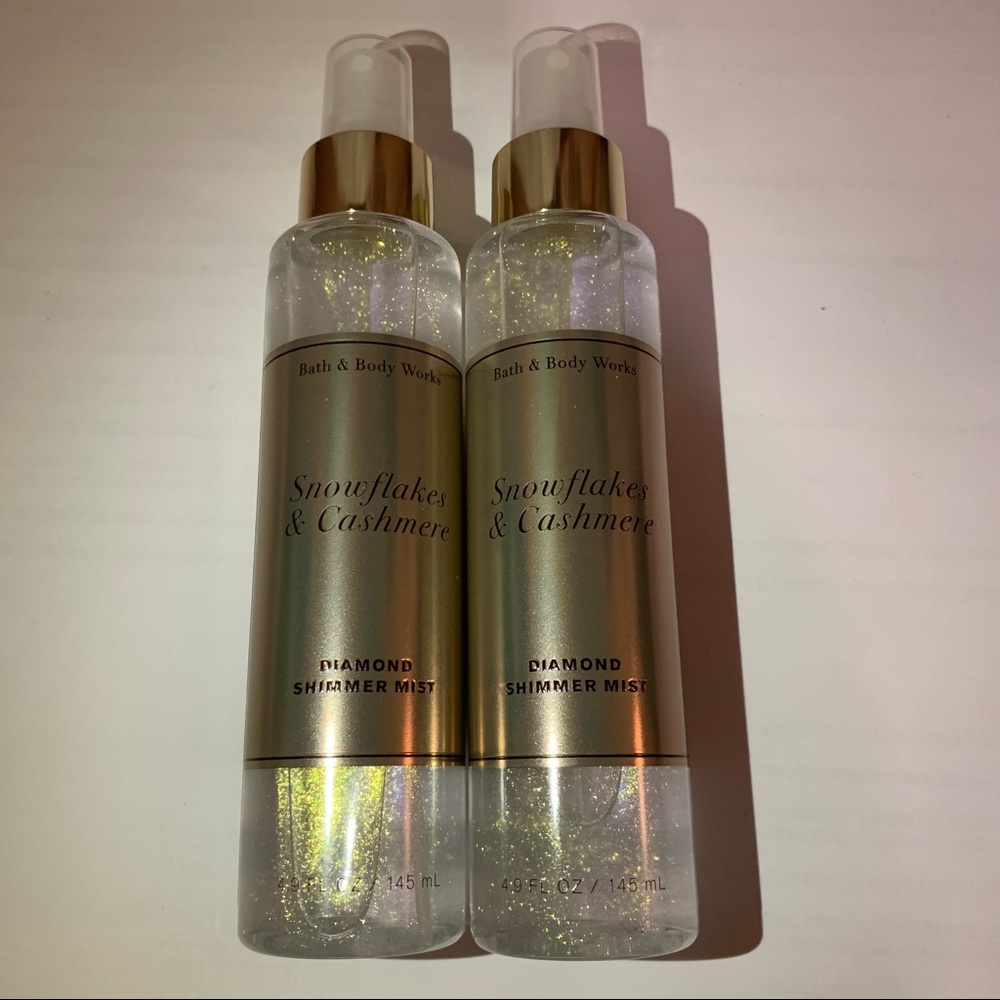2 x bath body works snowflakes & cashmere mist